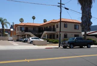 3821 Utah St in San Diego, CA - Foto de edificio - Building Photo