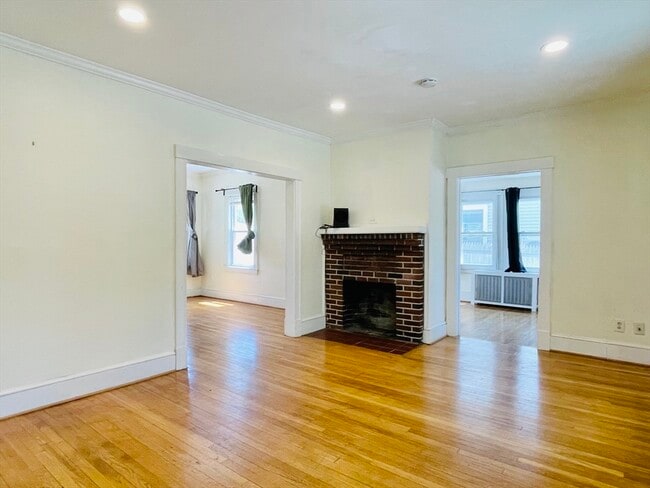 413 Bedford St in Lexington, MA - Building Photo - Building Photo