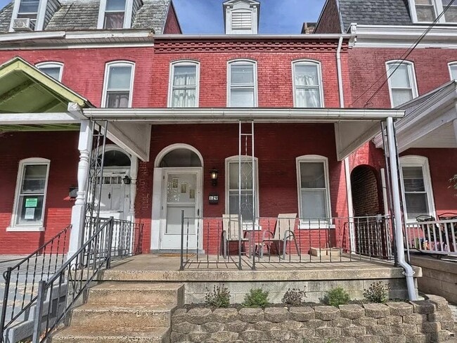 property at 129 E New St