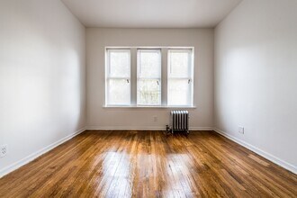 400-08 S Laramie Ave Chicago, IL 60644 in Chicago, IL - Foto de edificio - Building Photo