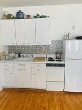 45 Grant St, Unit #2 in Burlington, VT - Building Photo - Building Photo