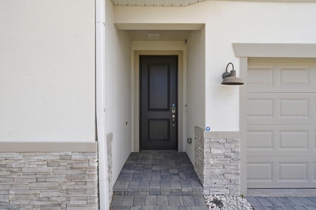 8558 Dahlia Cir in Port St. Lucie, FL - Building Photo - Building Photo