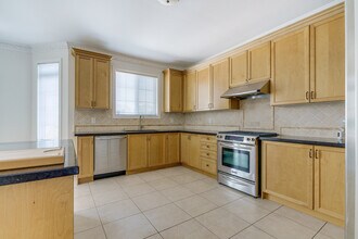 186 Weaver Ct in Vaughan, ON - Building Photo - Building Photo