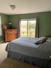 14651 Mercury Dr in Grand Haven, MI - Foto de edificio - Building Photo