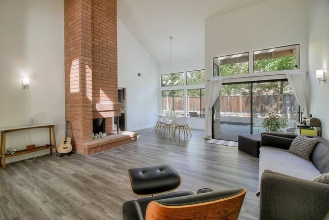 1029 Foothill Dr in San Jose, CA - Building Photo - Building Photo