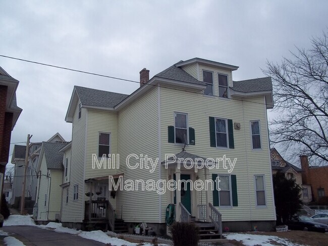 126 Harrison St in Manchester, NH - Building Photo - Building Photo