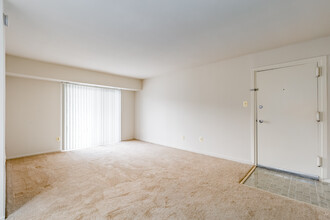 Providence Hall Apartments in Fairfax, VA - Building Photo - Interior Photo