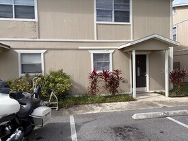 140 Douglas Rd W in Oldsmar, FL - Building Photo