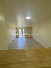 5438 Holland St in Oakland, CA - Building Photo - Building Photo