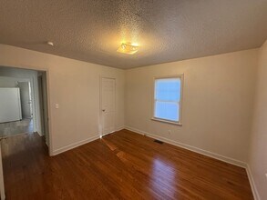 903 Turrentine St in Burlington, NC - Building Photo - Building Photo