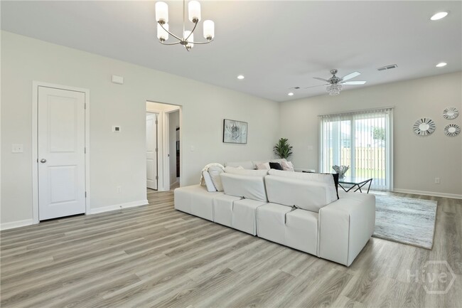 117 Mettler Loop