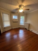 810 W Edwards St in Springfield, IL - Building Photo - Building Photo