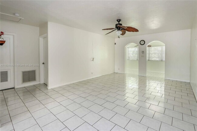 1415 Rodman St in Hollywood, FL - Building Photo - Building Photo