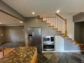 1120 E 14 Mile Rd in Royal Oak, MI - Building Photo - Building Photo