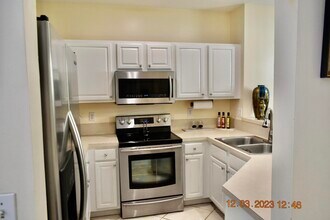 6972 Thicket Trce in Greenacres, FL - Building Photo - Building Photo