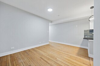 8139 S Drexel Ave in Chicago, IL - Building Photo - Building Photo