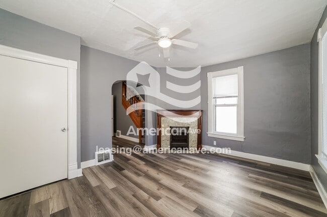 204 E Thrush Ave in Peoria, IL - Building Photo - Building Photo