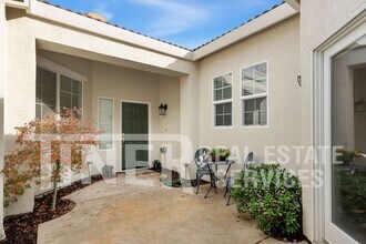6025 CreekBerry Wy in El Dorado Hills, CA - Foto de edificio - Building Photo