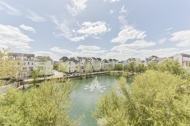 property at 9450 London Bridge Station