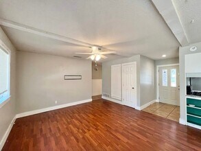 2121 Travis Dr in Carrollton, TX - Building Photo - Building Photo