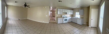 1038 Grand Plains Dr in Houston, TX - Building Photo - Building Photo