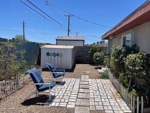 601 Burton St in Henderson, NV - Building Photo - Building Photo