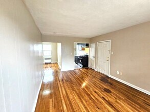 1001 S Main St, Unit 106 in Pleasantville, NJ - Building Photo - Building Photo