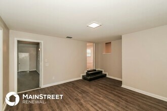 7070 Perke Dr in Jacksonville, FL - Building Photo - Building Photo