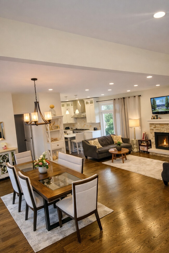 3101 Sprucewood Rd in Wilmette, IL - Building Photo - Building Photo