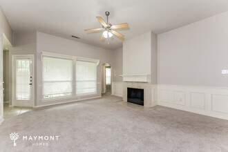 722 Mr Haney Dr in Midlothian, TX - Building Photo - Building Photo