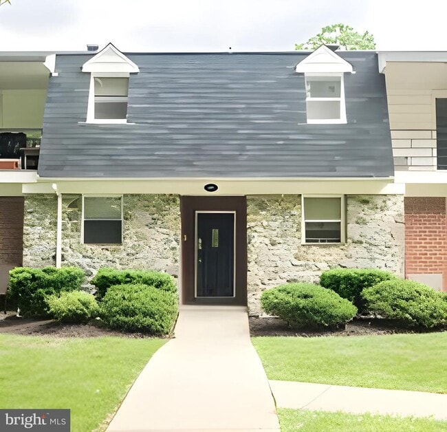 property at 705 Nottingham Rd