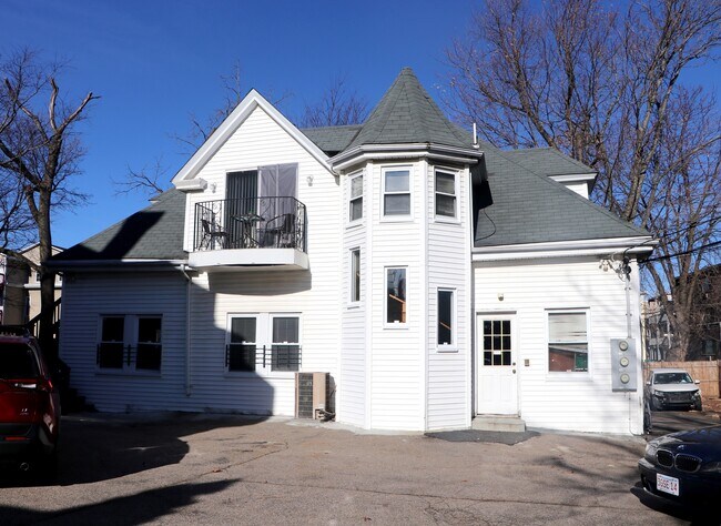 14 Gardner St, Unit 2R in Boston, MA - Building Photo - Building Photo