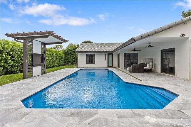 5143 Deerhurst Crescent Cir in Boca Raton, FL - Building Photo - Building Photo