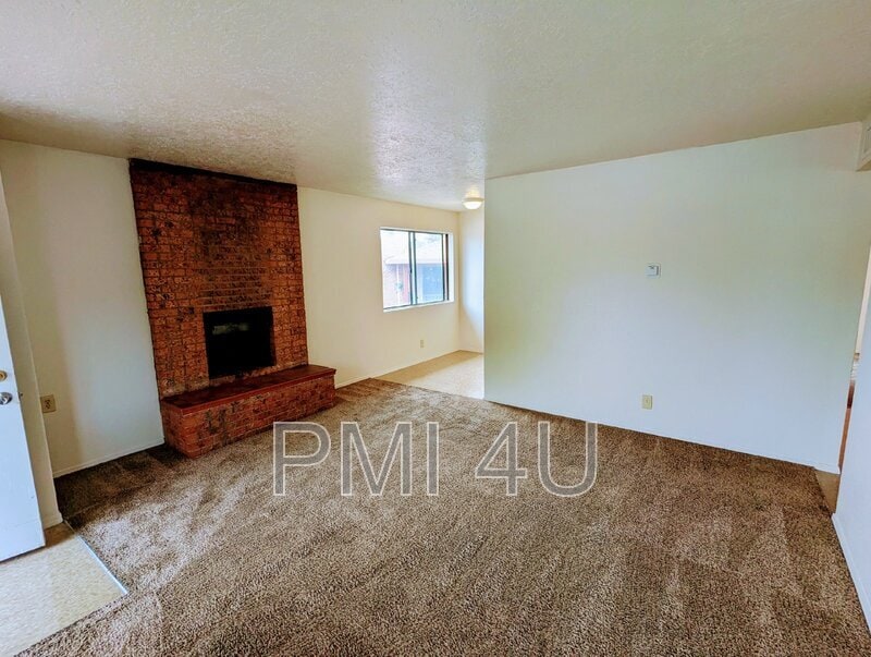 315 Dorado Pl SE in Albuquerque, NM - Foto de edificio