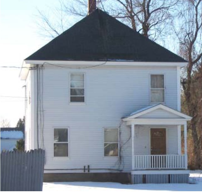 3 Oak St in Alfred, ME - Foto de edificio - Building Photo