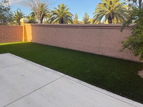 436 White Heart Rd in Las Vegas, NV - Building Photo - Building Photo