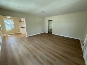 1006-1008 W Glenoaks Blvd in Glendale, CA - Building Photo - Building Photo