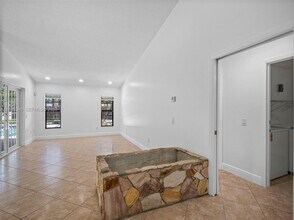 15531 SW 54th Terrace in Miami, FL - Building Photo - Building Photo
