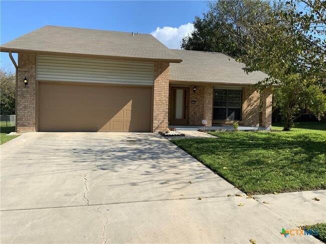 property at 1402 Dallas St