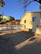 11180 Tujunga Canyon Blvd in Los Angeles, CA - Building Photo - Building Photo