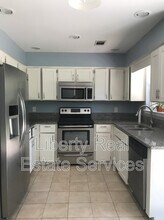454 Elm St in Hinesville, GA - Building Photo - Building Photo