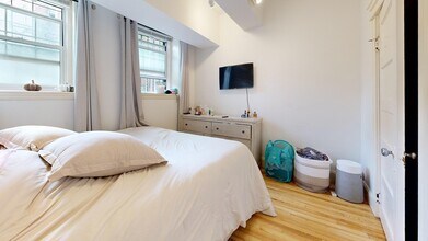 116 Riverway in Boston, MA - Building Photo - Building Photo