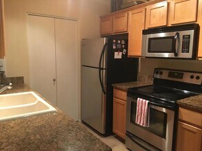 3302 N 7th St, Unit 309 in Phoenix, AZ - Building Photo - Building Photo