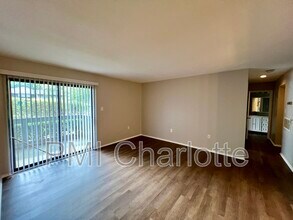 5016 Sardis Rd in Charlotte, NC - Building Photo - Building Photo