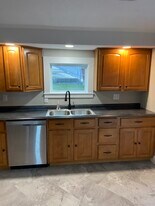 8 National Rd, Unit 2nd Fl in Wheeling, WV - Building Photo