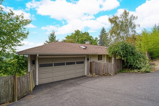 property at 4125 SW Dosch Rd