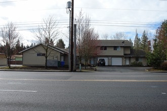 Jackson Court in Portland, OR - Building Photo - Building Photo