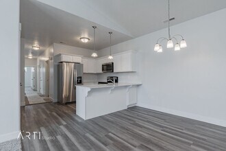 1836 W Terra Vista Dr in Saratoga Springs, UT - Building Photo - Building Photo