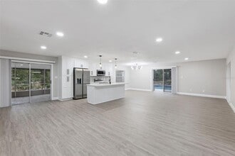 704 Milan Ct in Altamonte Springs, FL - Building Photo - Building Photo