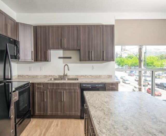 600 Lofts Apartments
